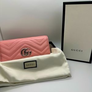 Gucci Calfskin Metalesse GG Marmont long wallet